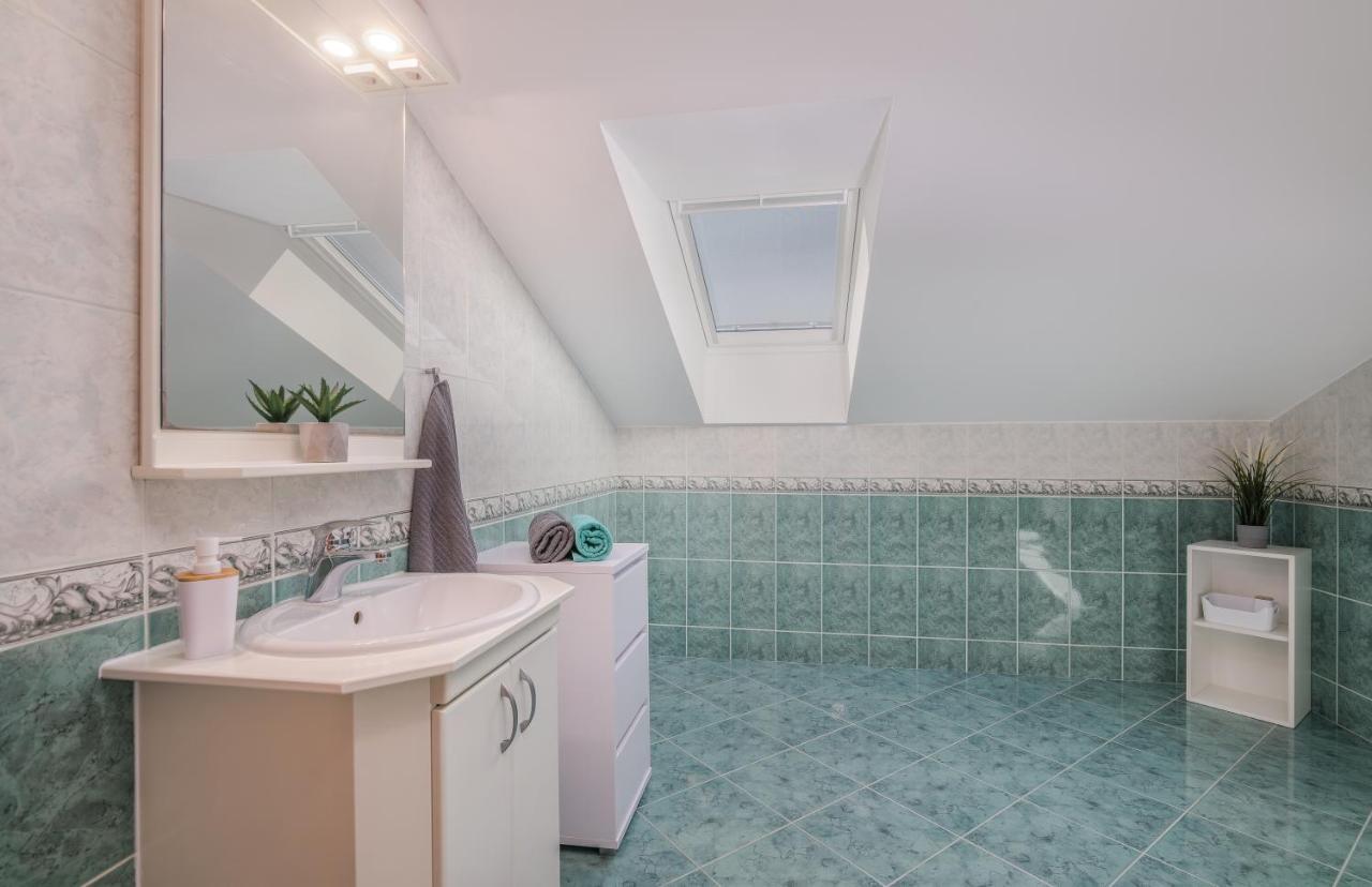 Apartments Kvarner マリンスカ エクステリア 写真